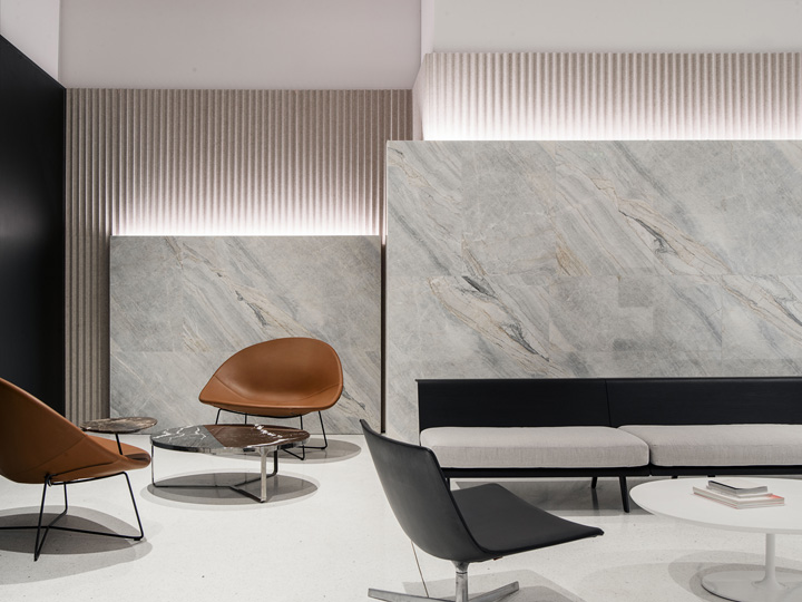 2000平時尚家具公司展廳兼辦公室裝修設計案例 2000平時尚家具公司展廳兼辦公室裝修設計案例