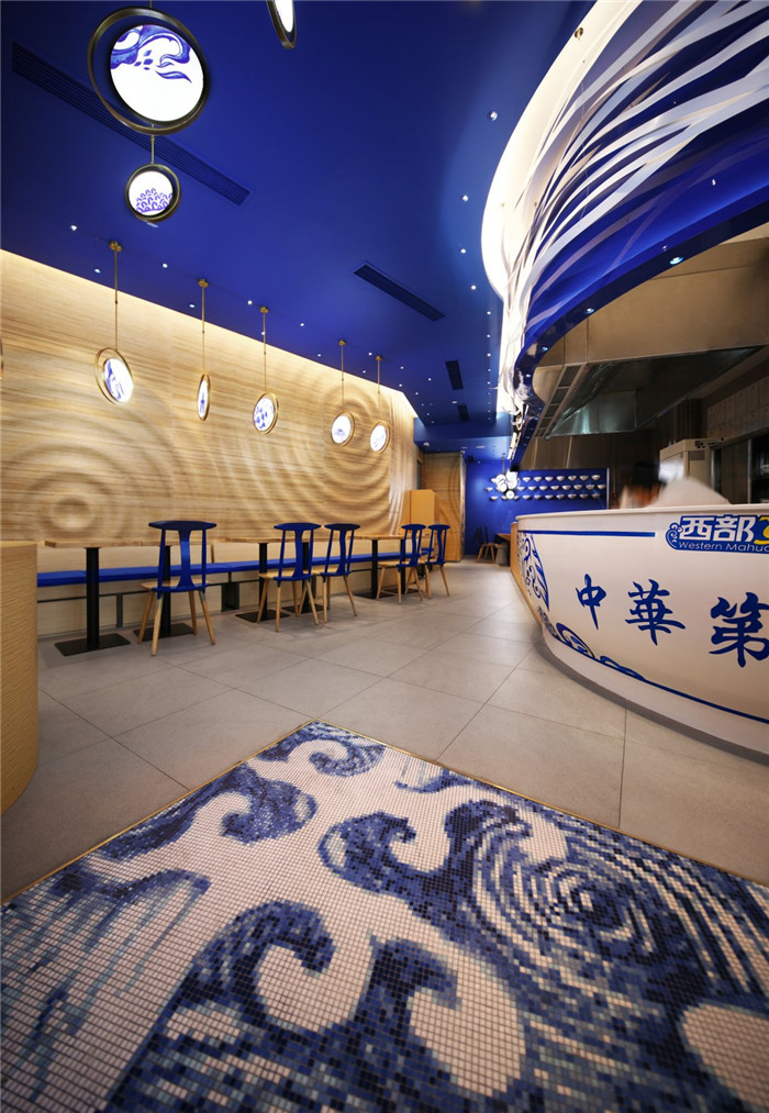 時尚新潮的西部馬華拉面館裝修設計案例實景圖 時尚新潮的西部馬華拉面館裝修設計案例實景圖
