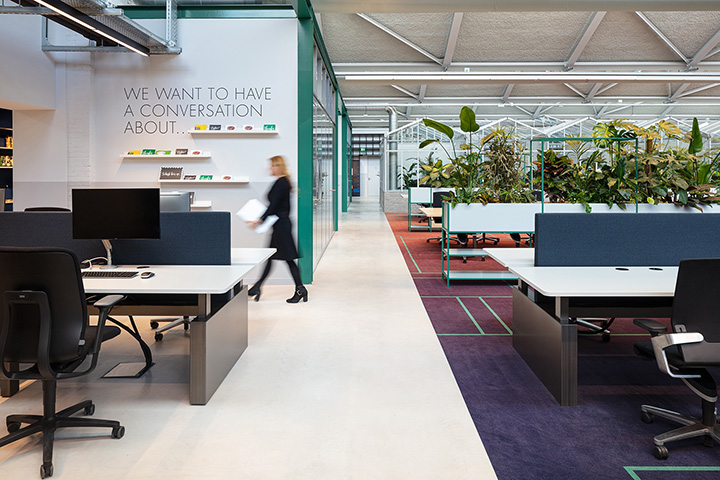 舊車庫改造成創新可持續總部辦公樓裝修設計案例 舊車庫改造成創新可持續總部辦公樓裝修設計案例