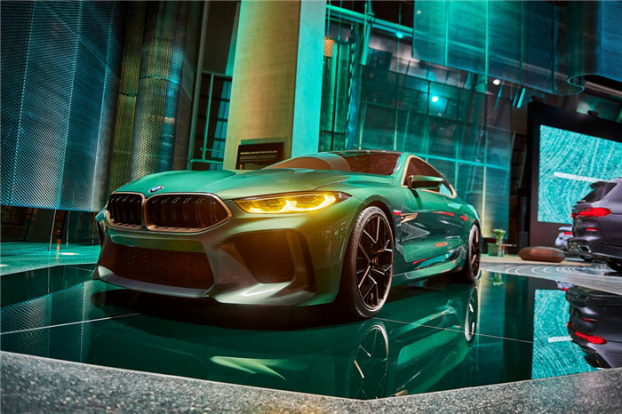 炫酷的寶馬7系汽車展廳裝修設(shè)計(jì)案例 炫酷的寶馬7系汽車展廳裝修設(shè)計(jì)案例