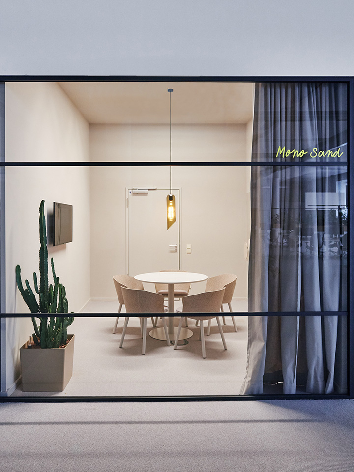 極簡LOFT風年輕的軟件初創(chuàng)公司辦公室裝修設(shè)計圖 極簡LOFT風年輕的軟件初創(chuàng)公司辦公室裝修設(shè)計圖