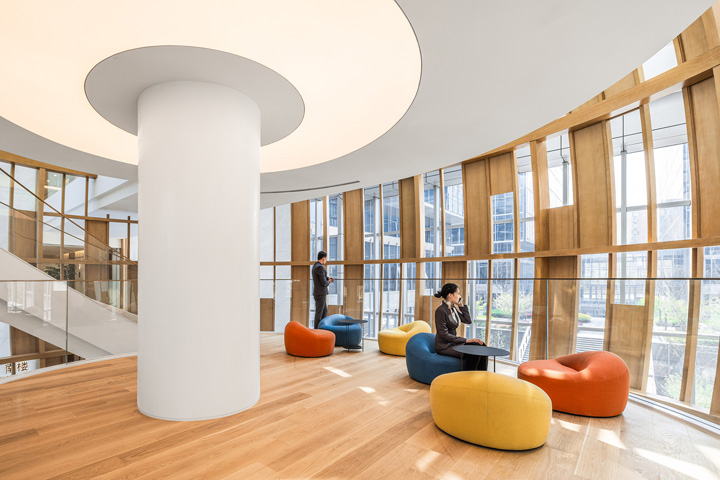 以家為主題的紅星美凱龍總部辦公樓休閑區裝修設計案例 以家為主題的紅星美凱龍總部辦公樓休閑區裝修設計案例