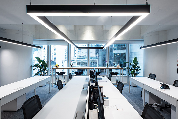 黑白也時尚  尤文圖斯足球俱樂部辦公室裝修設計方案 黑白也時尚  尤文圖斯足球俱樂部辦公室裝修設計方案