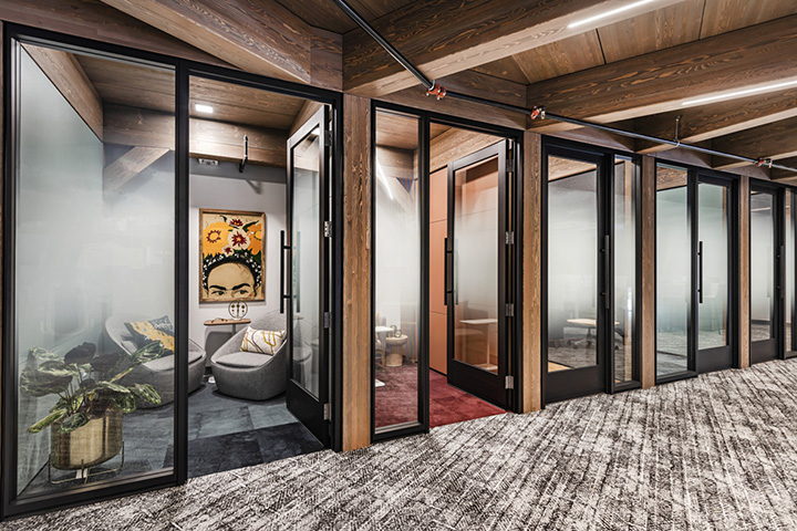 One Workplace家具公司總部辦公升級改造裝修方案 One Workplace家具公司總部辦公升級改造裝修方案