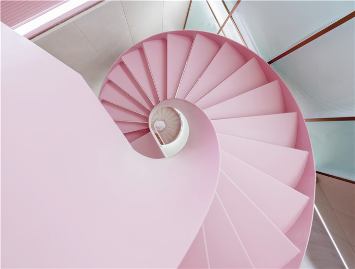 鄭州醫美裝修公司推薦C+SPA美容美體中心旋轉樓梯裝修設計圖 鄭州醫美裝修公司推薦C+SPA美容美體中心旋轉樓梯裝修設計圖