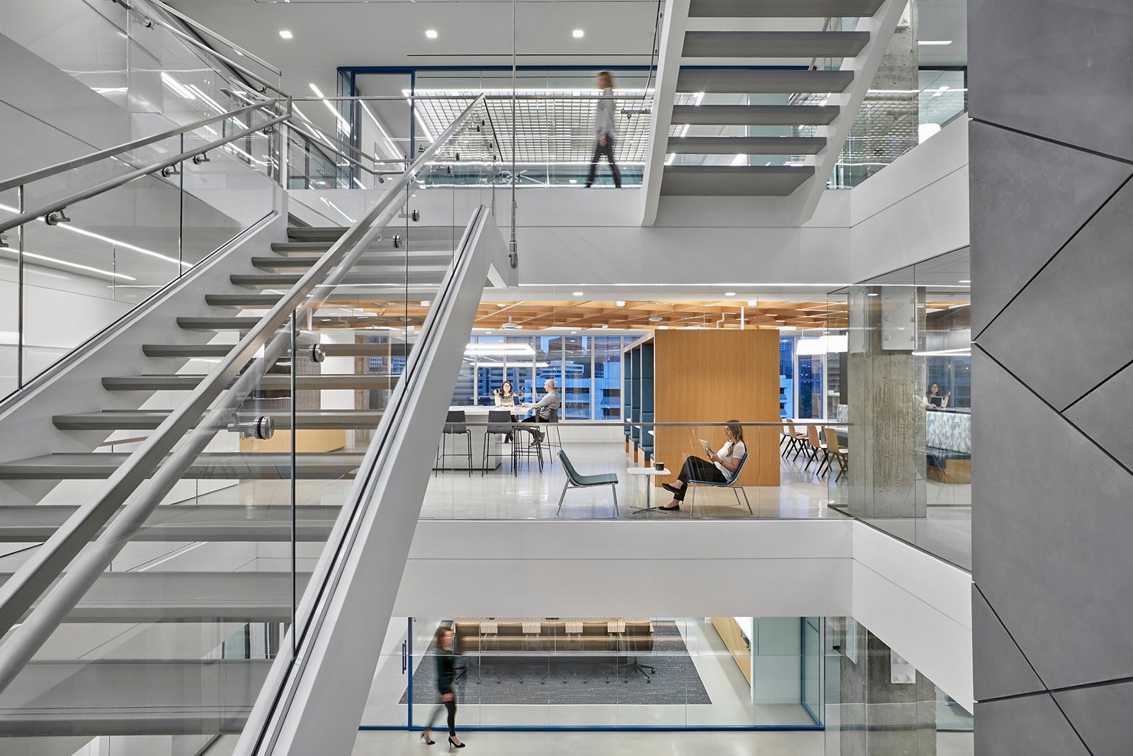 時尚大氣的軟件公司Appian總部辦公樓樓梯裝修設(shè)計方案 時尚大氣的軟件公司Appian總部辦公樓樓梯裝修設(shè)計方案