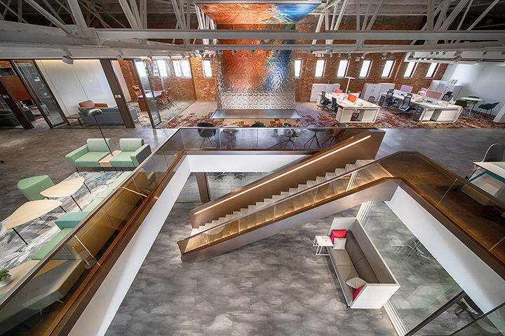 老廠房變身新展廳  Logic上海家具展廳裝修設計方案 老廠房變身新展廳  Logic上海家具展廳裝修設計方案