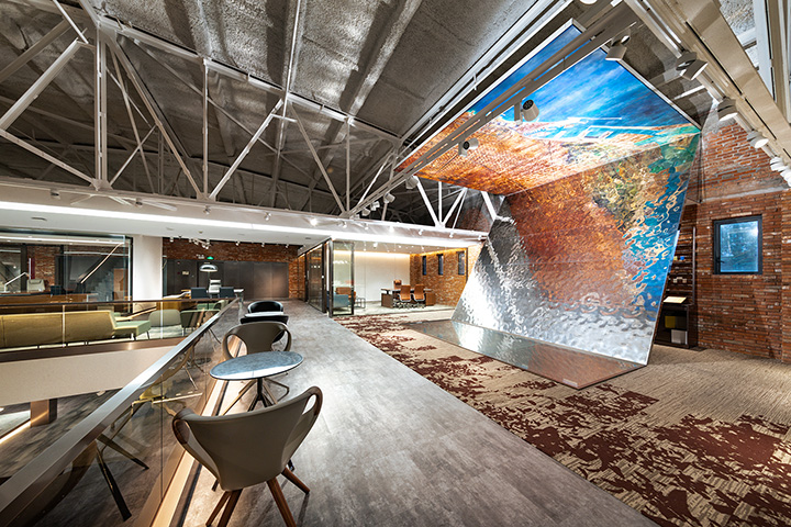 老廠房變身新展廳  Logic上海家具展廳裝修設計方案 老廠房變身新展廳  Logic上海家具展廳裝修設計方案