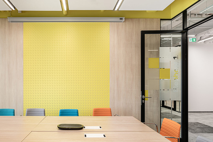 鄭州辦公室裝修玩轉色彩  涂料公司創意辦公室會議室裝修方案 鄭州辦公室裝修玩轉色彩  涂料公司創意辦公室會議室裝修方案
