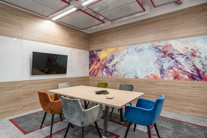 鄭州辦公室裝修玩轉色彩  涂料公司創意辦公室會議室裝修方案 鄭州辦公室裝修玩轉色彩  涂料公司創意辦公室會議室裝修方案