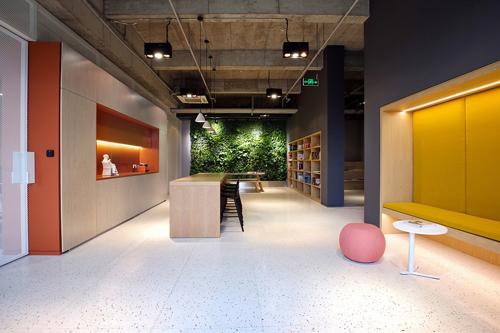 400平極簡工業(yè)風(fēng)圣東尼研究中心&辦公裝修設(shè)計方案