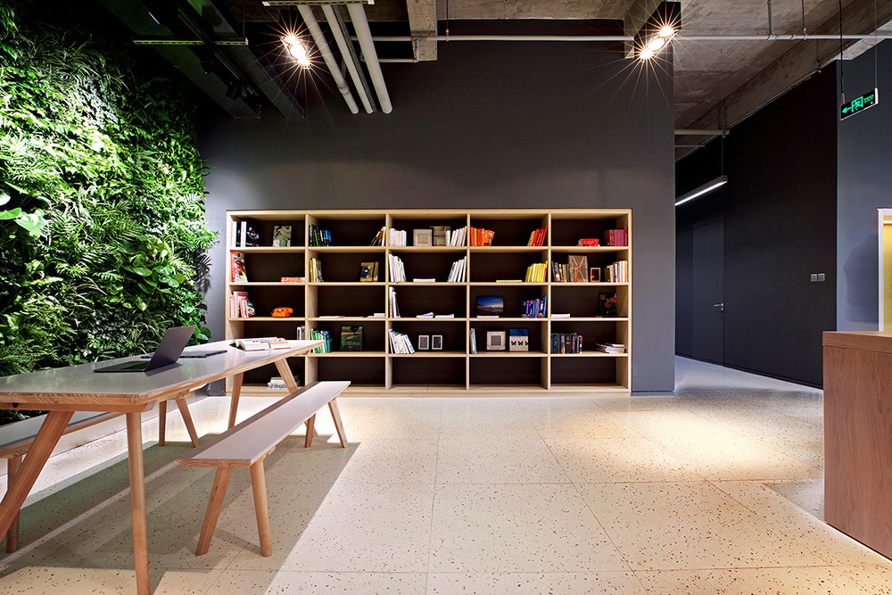 400平極簡工業(yè)風(fēng)圣東尼研究中心&辦公裝修設(shè)計方案