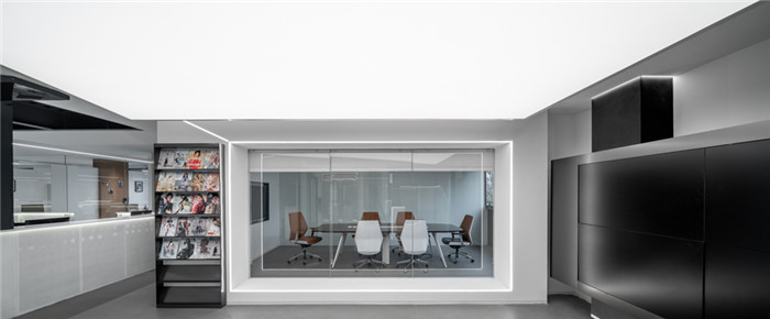 超藝術的國內(nèi)知名經(jīng)紀影視公司辦公樓裝修設計方案