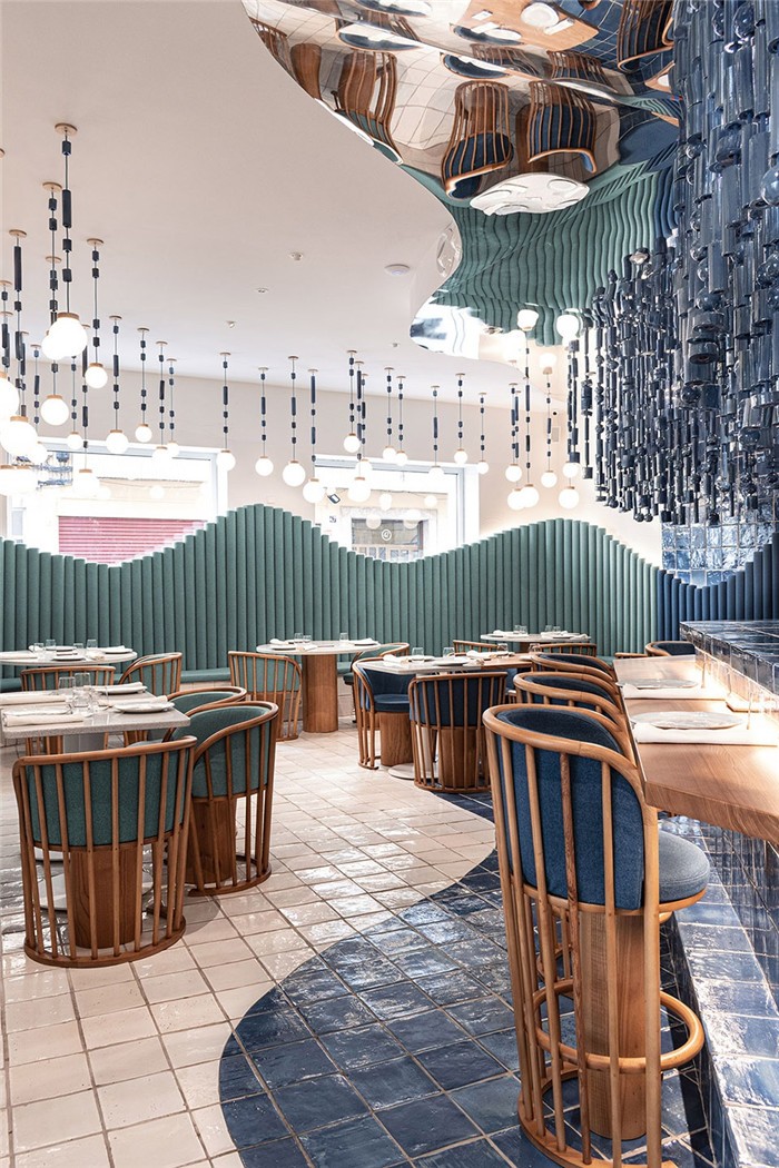 以海洋為主題的西班牙海鮮酒吧餐廳裝修設計方案 以海洋為主題的西班牙海鮮酒吧餐廳裝修設計方案